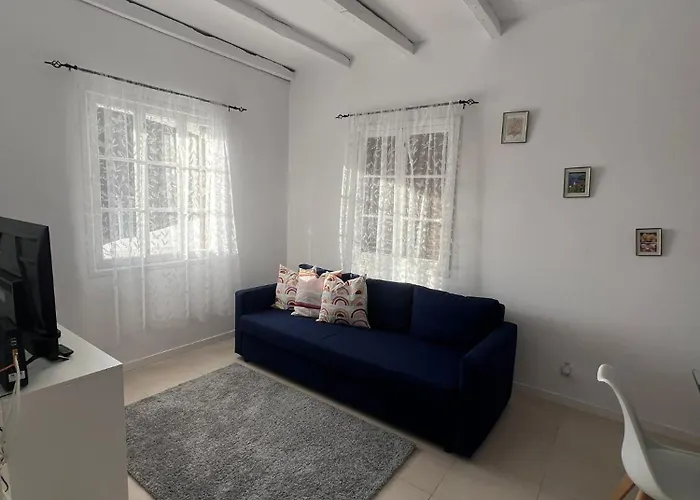 Latin House פונשל